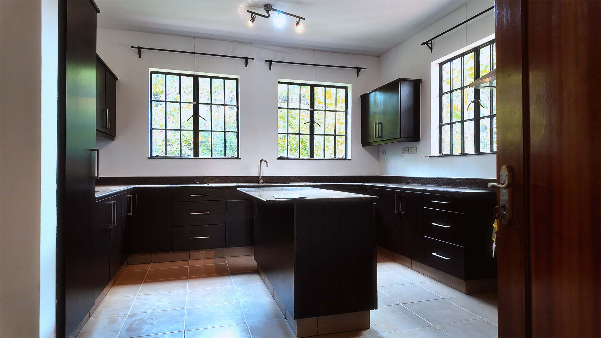 The Royal Heights - 4